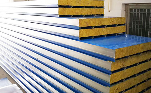 巖棉夾芯板的優(yōu)勢在哪里？